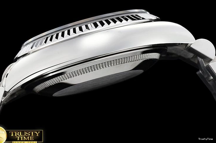 1002 RDD0215C – DayDate 36mm Affordable 686